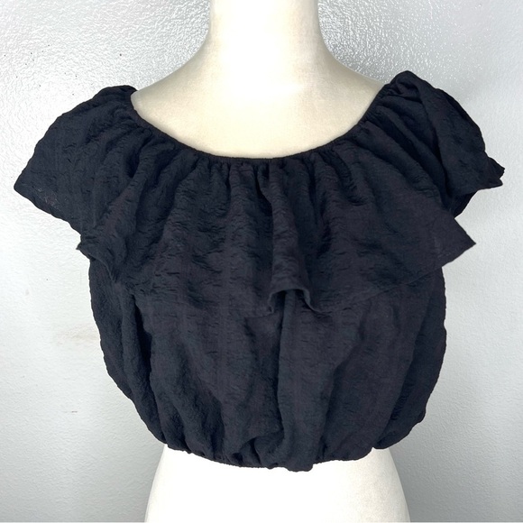 URBAN OUTFITTERS Kimchi Blue Smocked Black Crop Peasant Top Size Small - Picture 2 of 9